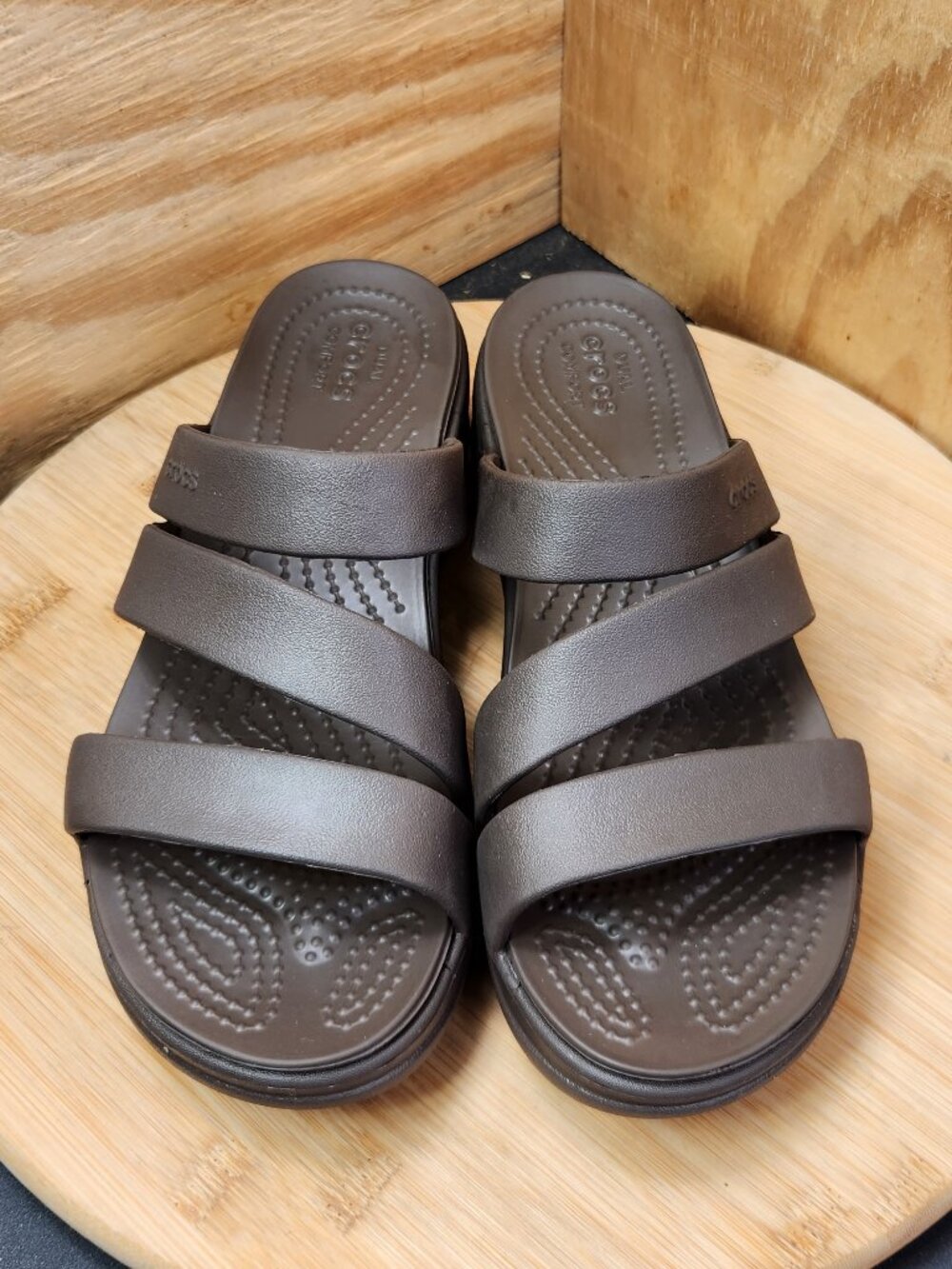 Crocs Getaway Strappy Womens Brown Wedge Slide Sandals Size 8 - Picture 3 of 9